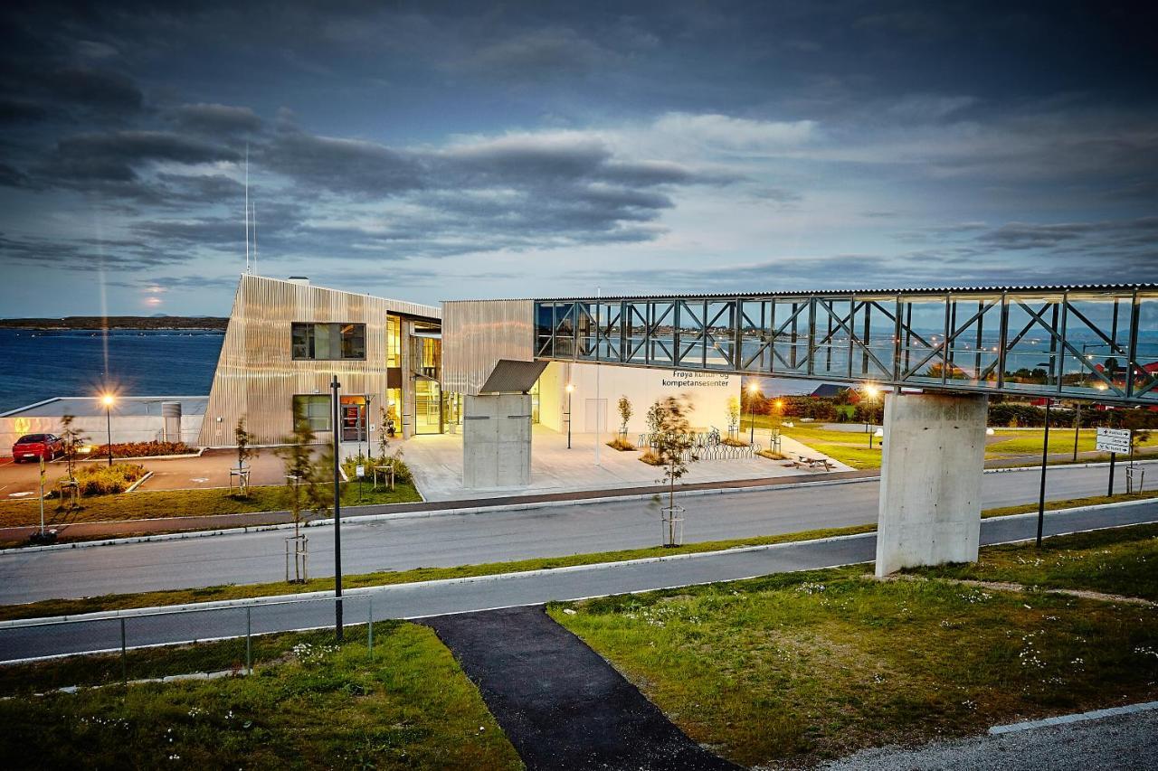 Modern Apartment With Seaview Hammarvika Zewnętrze zdjęcie